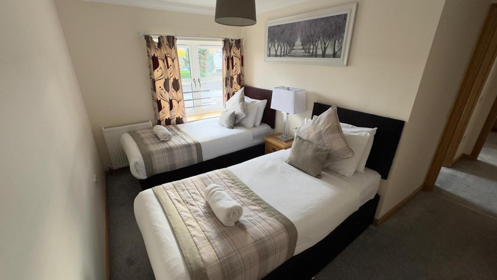 The Waverley Inn Holiday Homes Inverness Esterno foto