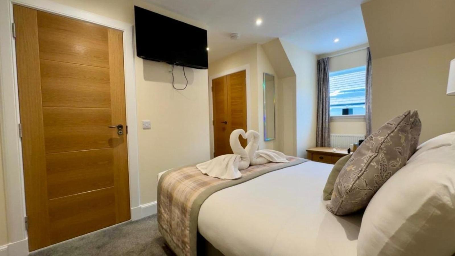 The Waverley Inn Holiday Homes Inverness Esterno foto